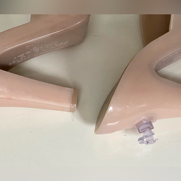 Melissa + Jeremy Scott Blow Up Inflatable Barbie Shoes. Sizes 7 and 9. NWOT. - Picture 3 of 8